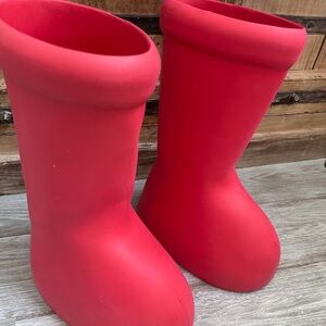 Big Red Boot Size 8 Red Model MSCHF010 Astro Boy